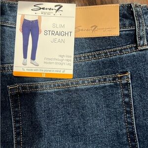 Women’s Seven7 Jeans Size 12 Slim Straight Jeans